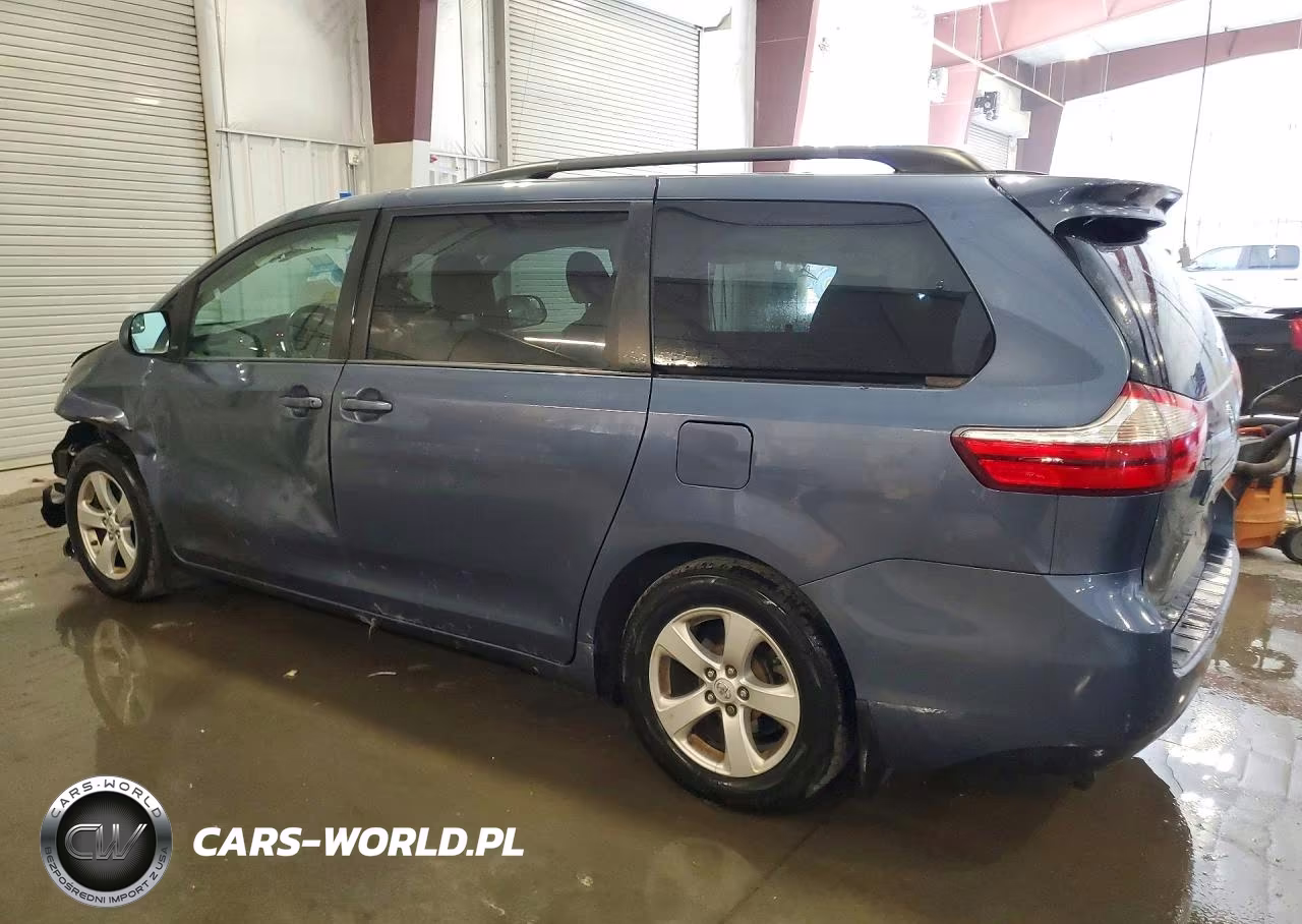 2015 Toyota Sienna VIN:5TDKK3DC2FS579121 - 2
