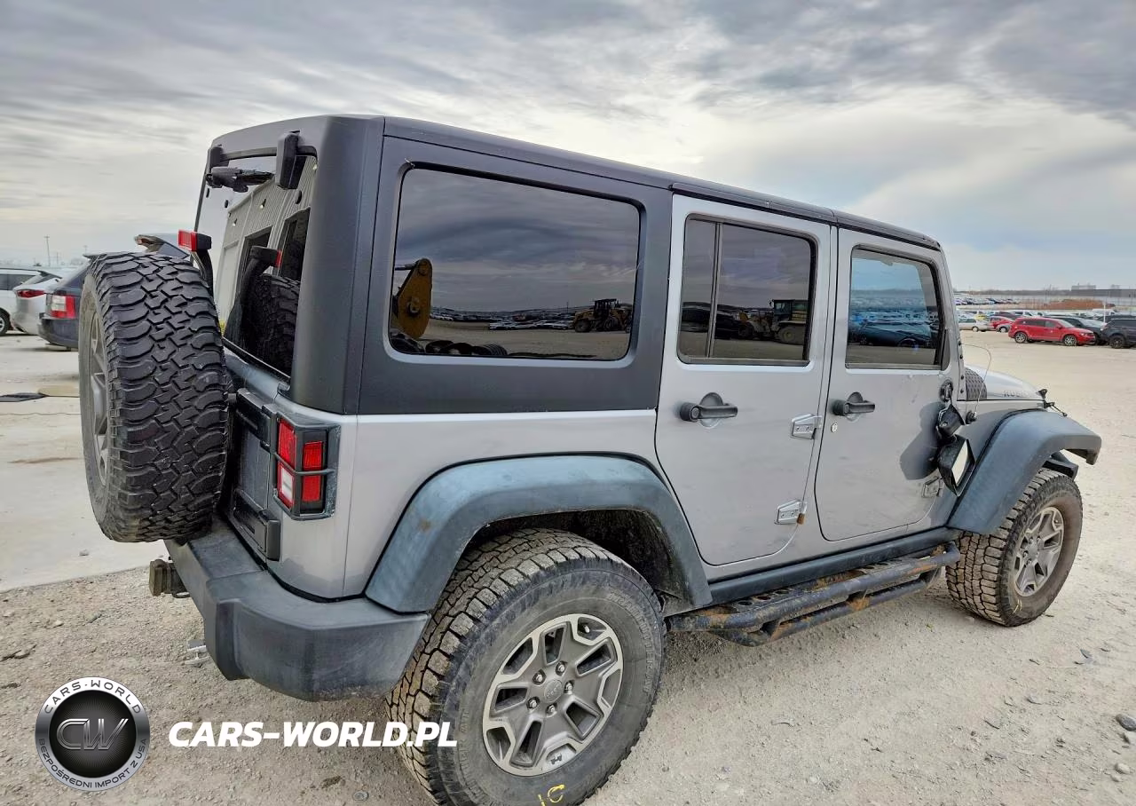 2015 Jeep Wrangler Unlimited Rubicon VIN:1C4BJWFG5FL713867 - 3