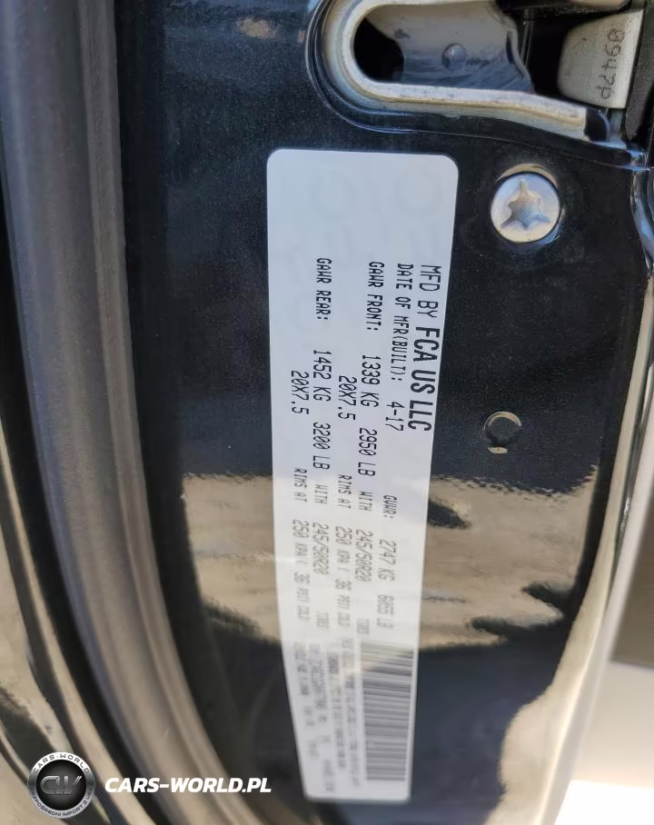 2017 Chrysler Pacifica Limited VIN:2C4RC1GGXHR770845 - 12