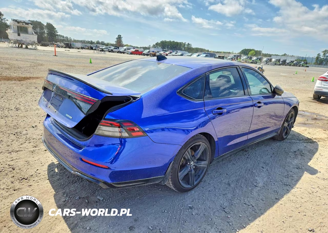 2023 Honda Accord Hybrid Sport-L VIN:1HGCY2F7XPA018422 - 3