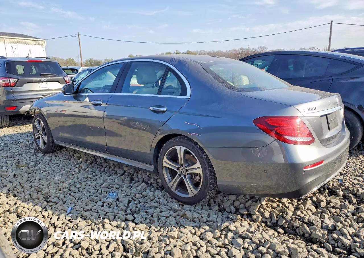 2018 Mercedes-Benz E 300 4Matic VIN:WDDZF4KB5JA323733 - 2