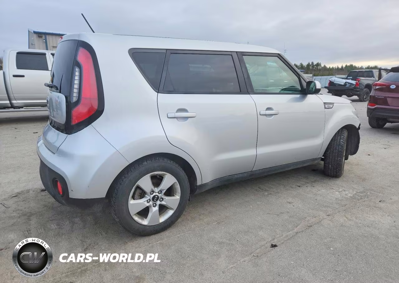 2017 Kia Soul Base VIN:KNDJN2A2XH7455667 - 3