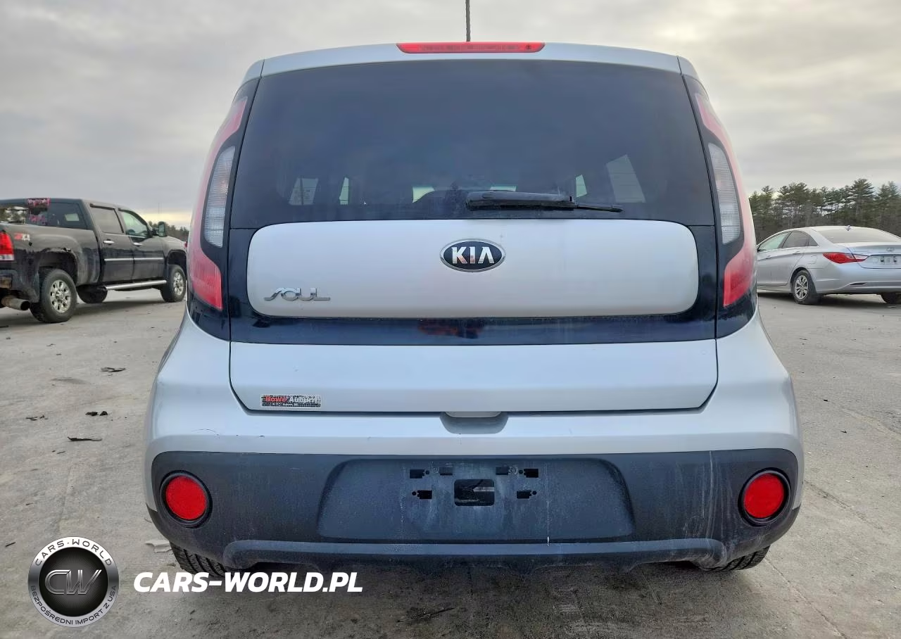 2017 Kia Soul Base VIN:KNDJN2A2XH7455667 - 6