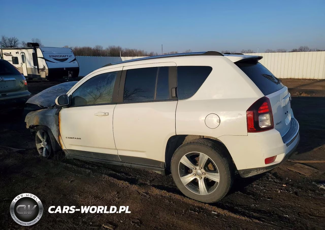 2016 Jeep Compass Latitude VIN:1C4NJDEB6GD558586 - 2