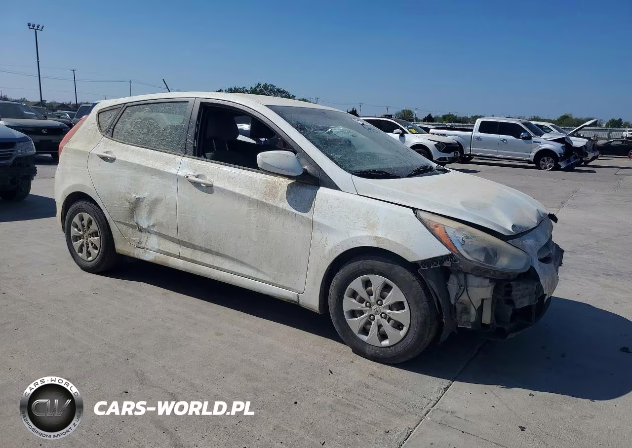 2015 Hyundai Accent Gs VIN:KMHCT5AE9FU225493 - 4