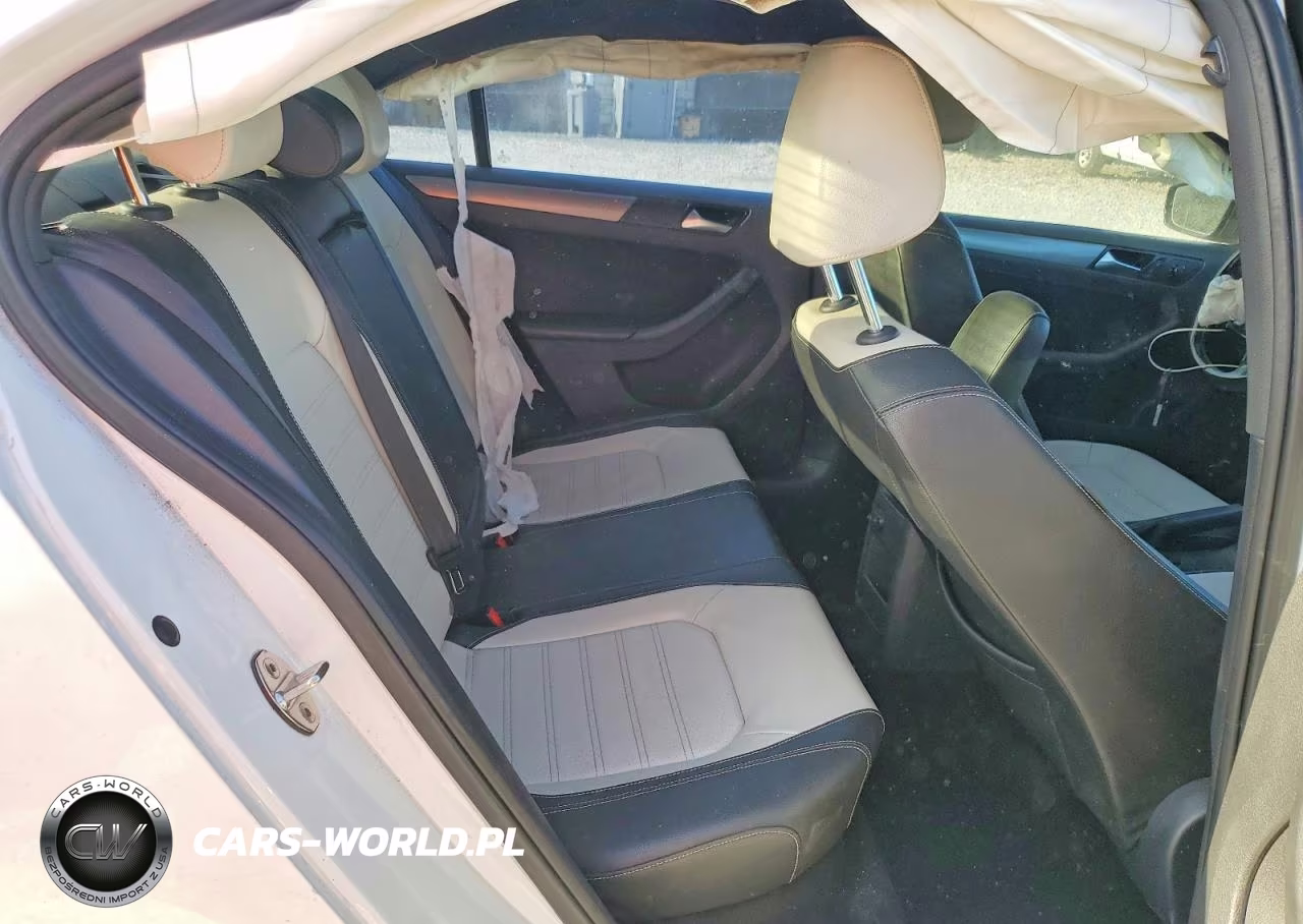 2017 Volkswagen Jetta Sport VIN:3VWD17AJ7HM303135 - 10