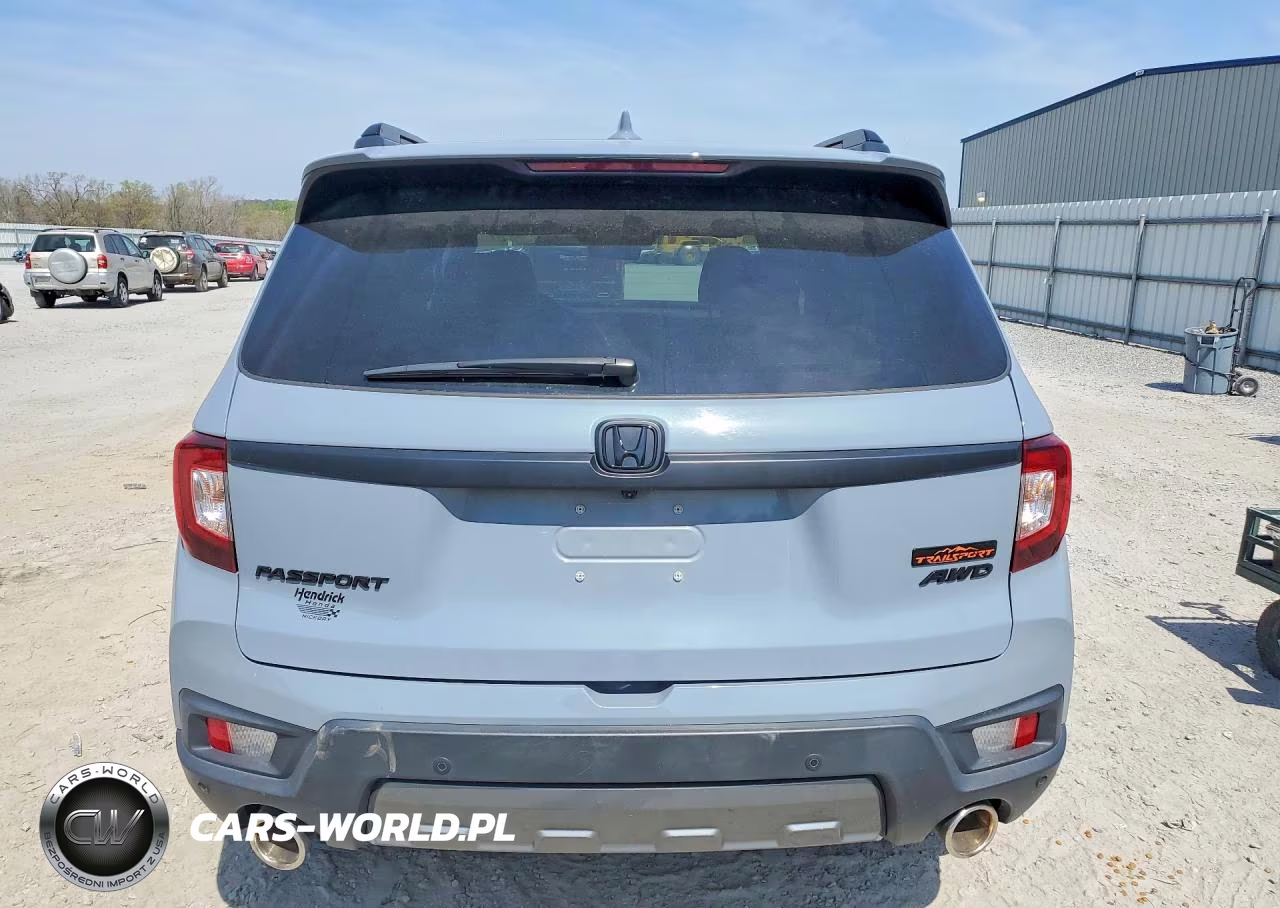 2023 Honda Passport Trail Sport VIN:5FNYF8H61PB015613 - 6
