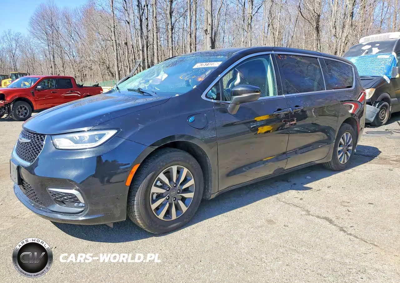 2023 Chrysler Pacifica Hybrid Touring L