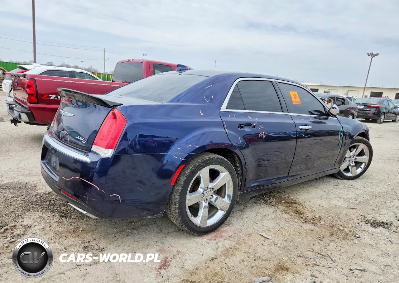 2016 Chrysler 300C VIN:2C3CCAEG6GH147630 - 3