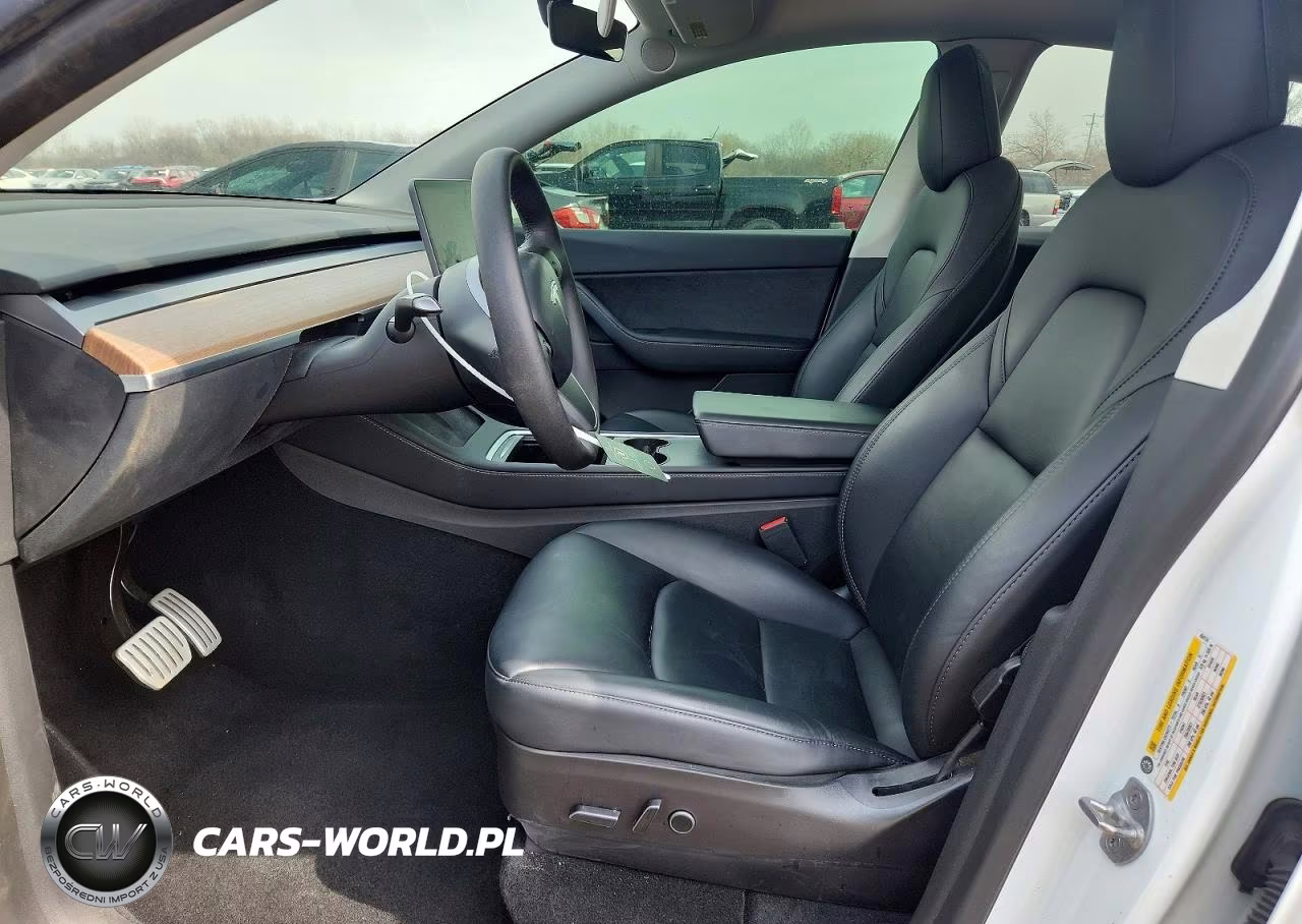 2022 Tesla Model Y VIN:7SAYGDEF5NF454114 - 7