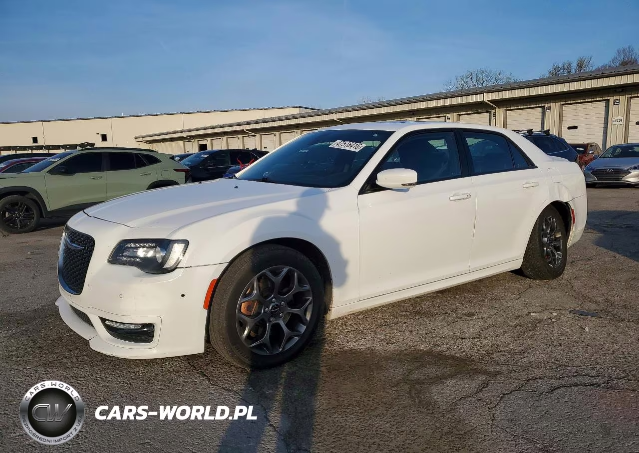 2017 Chrysler 300 S – zdjęcie 1 z 13