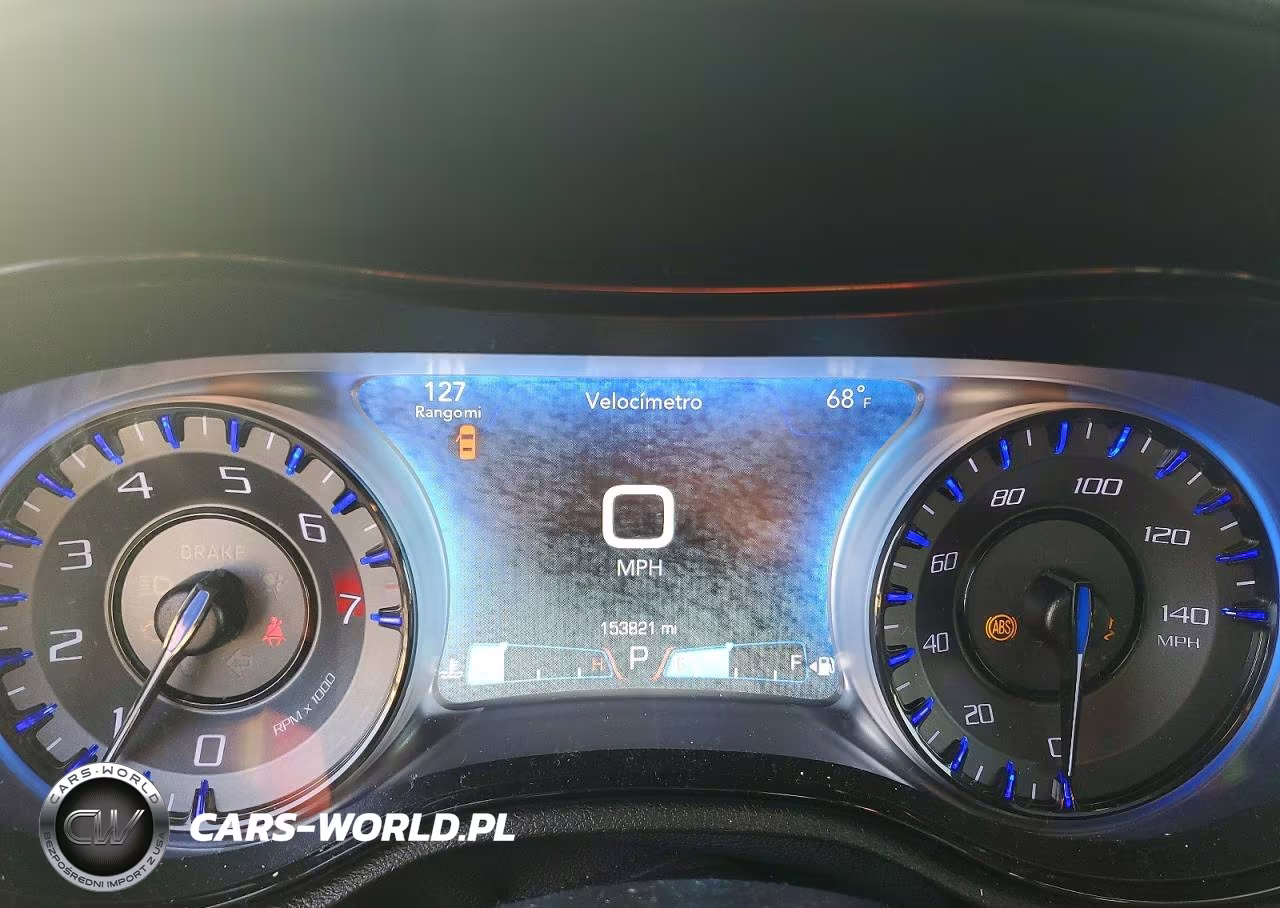 2017 Chrysler 300 S VIN:2C3CCAGGXHH534812 - 9