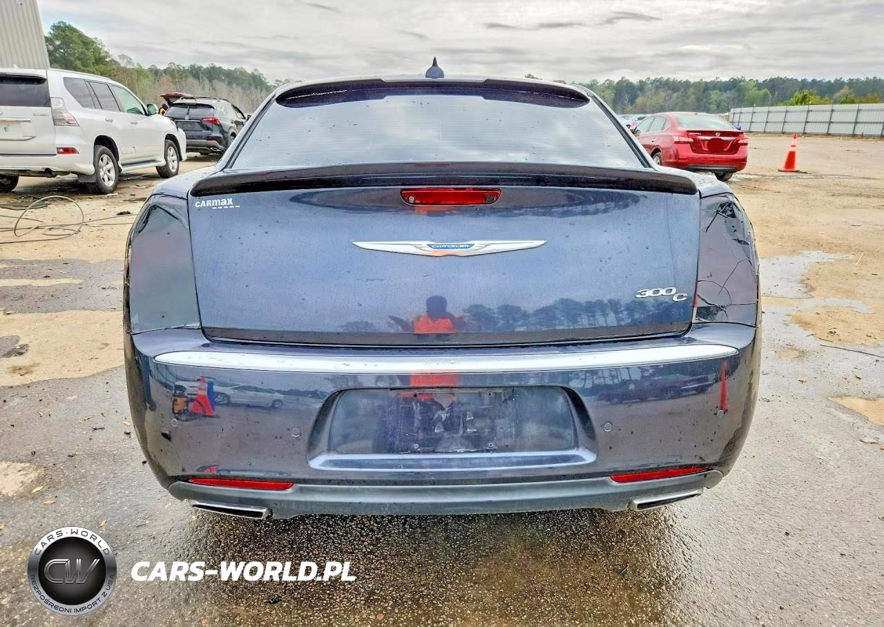 2018 Chrysler 300C VIN:2C3CCAPTXJH181443 - 6