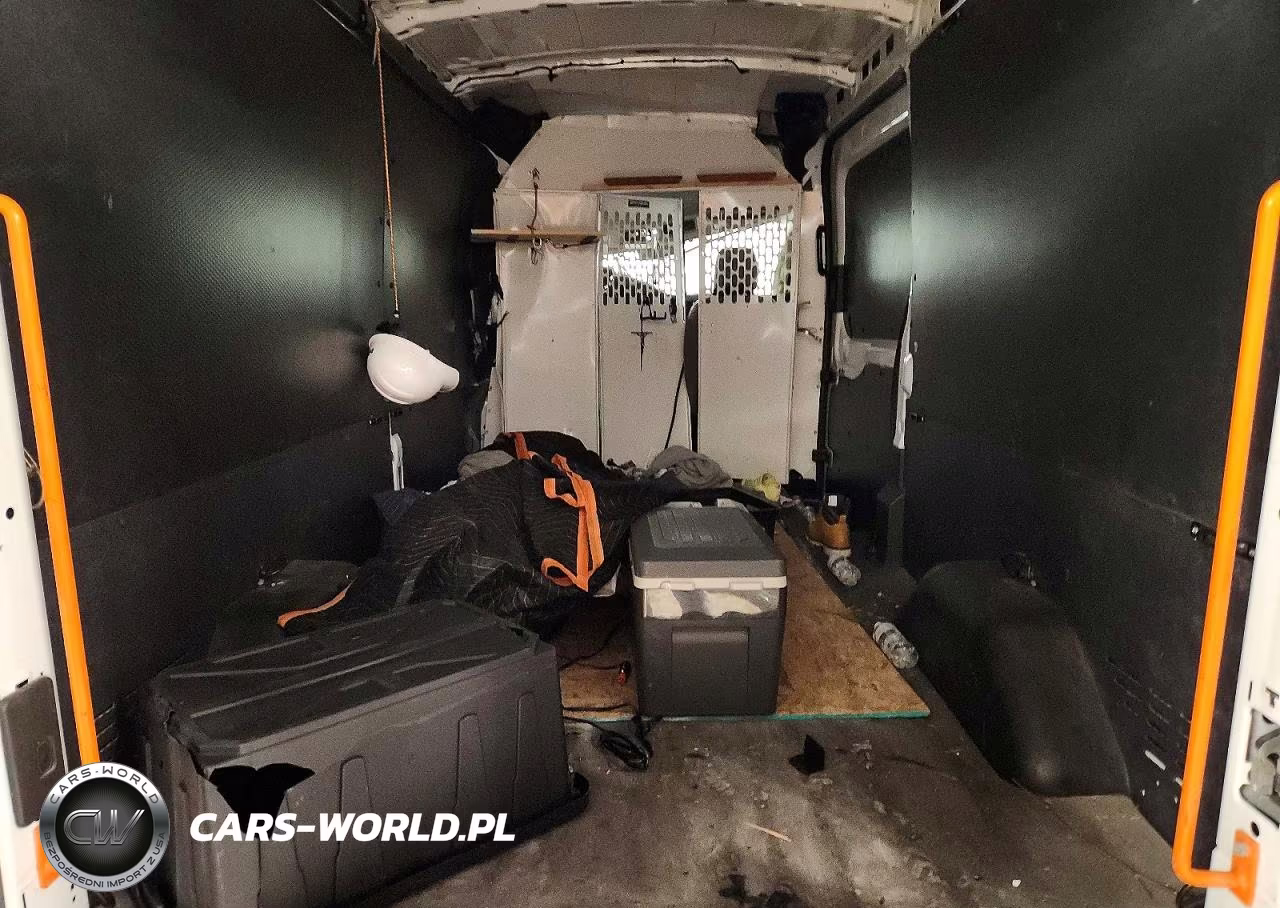 2019 Ford Transit 150 Delivery Van VIN:1FTYE2CM6KKB61958 - 10