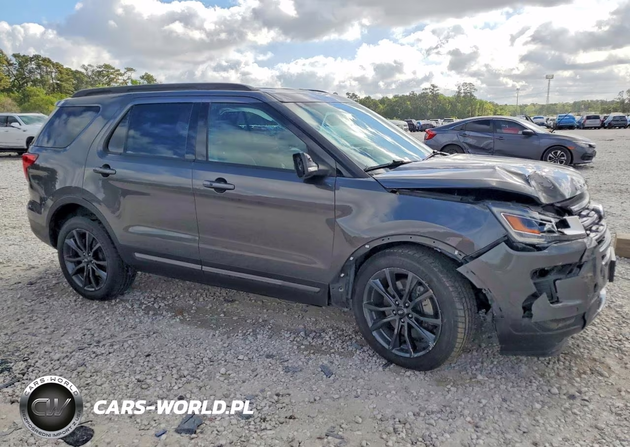 2018 Ford Explorer Xlt VIN:1FM5K8D85JGB80157 - 4