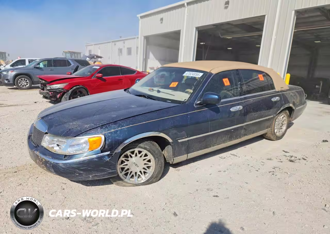 1998 Lincoln Townhouse Town Car Signature