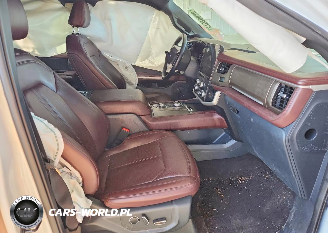 2023 Ford Expedition Limited VIN:1FMJU2A86PEA35143 - 7