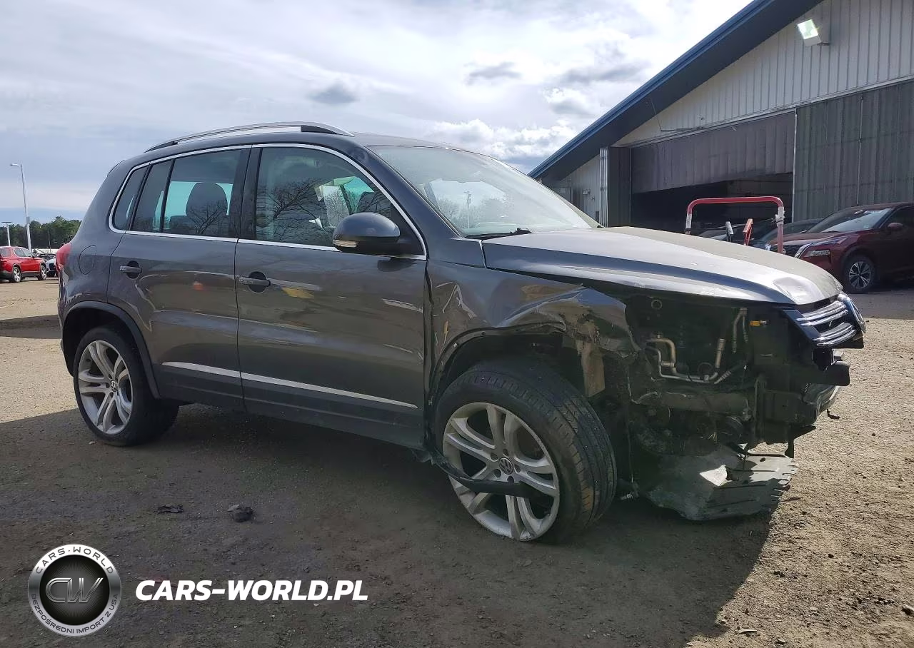 2016 Volkswagen Tiguan S VIN:WVGBV7AX6GW615380 - 4