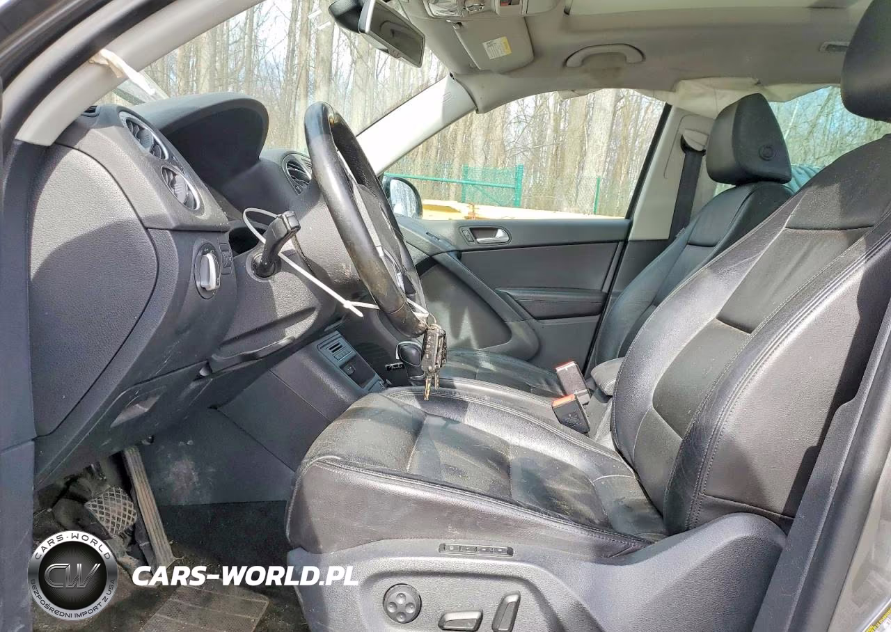 2016 Volkswagen Tiguan S VIN:WVGBV7AX6GW615380 - 7