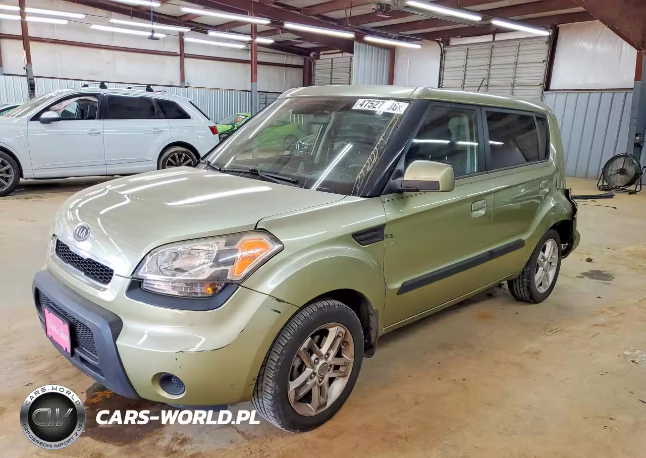 2010 Kia Soul +