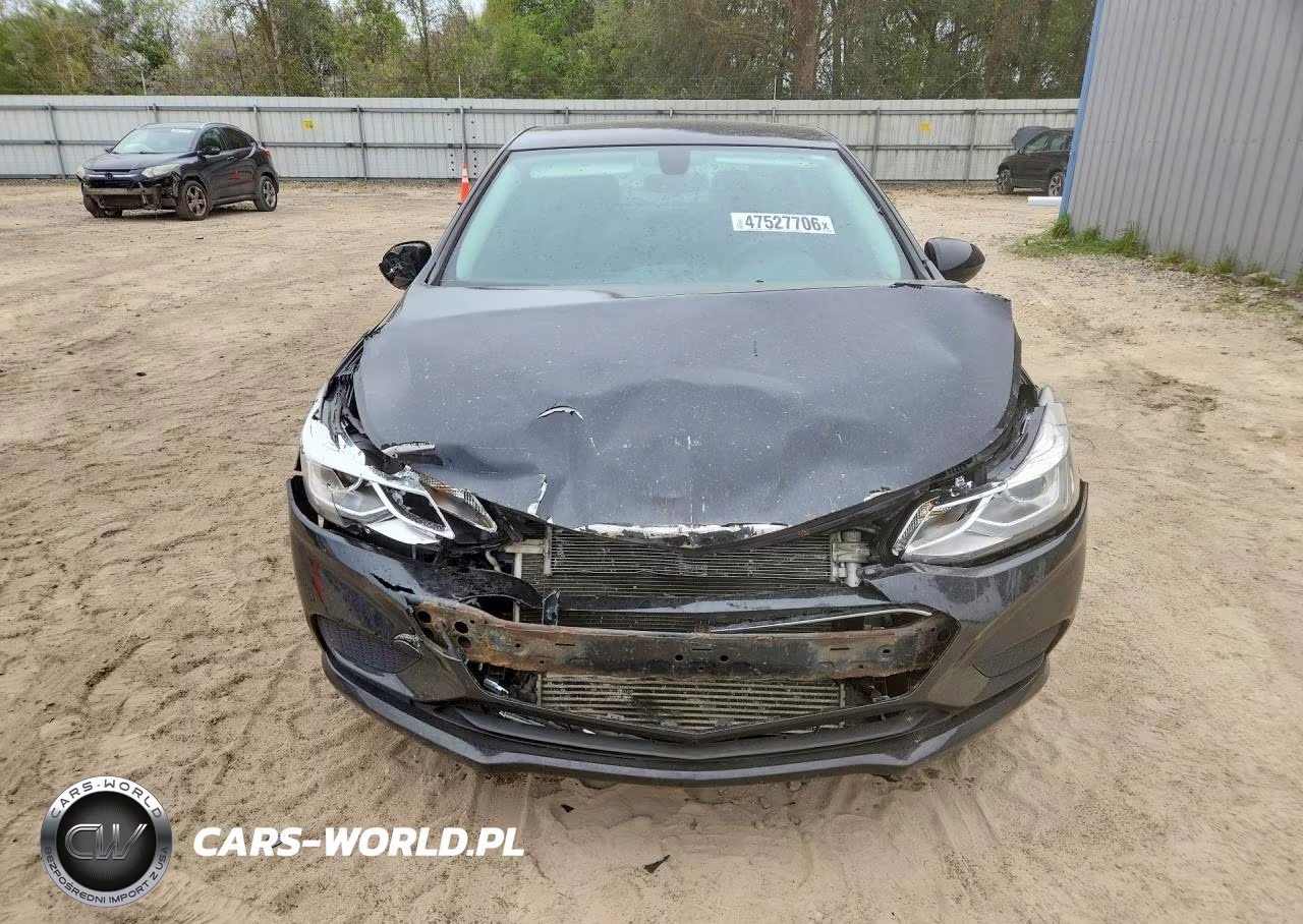 2017 Chevrolet Cruze Lt VIN:1G1BE5SM9H7213371 - 5
