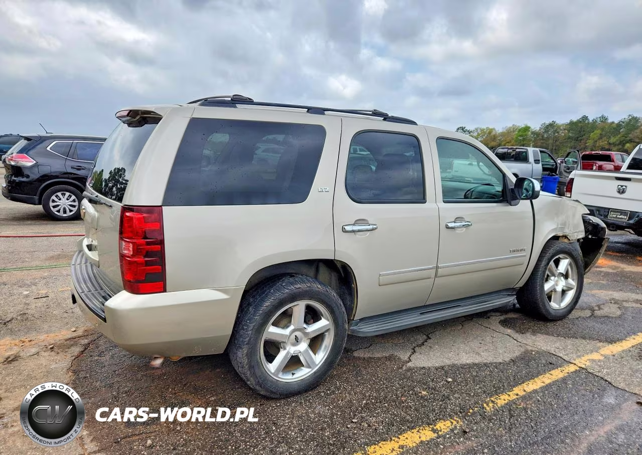 2014 Chevrolet Tahoe C1500 Ltz VIN:1GNSCCE04ER109727 - 3