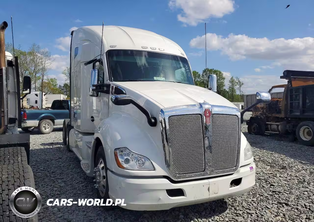 2020 Kenworth T680 Semi Truck