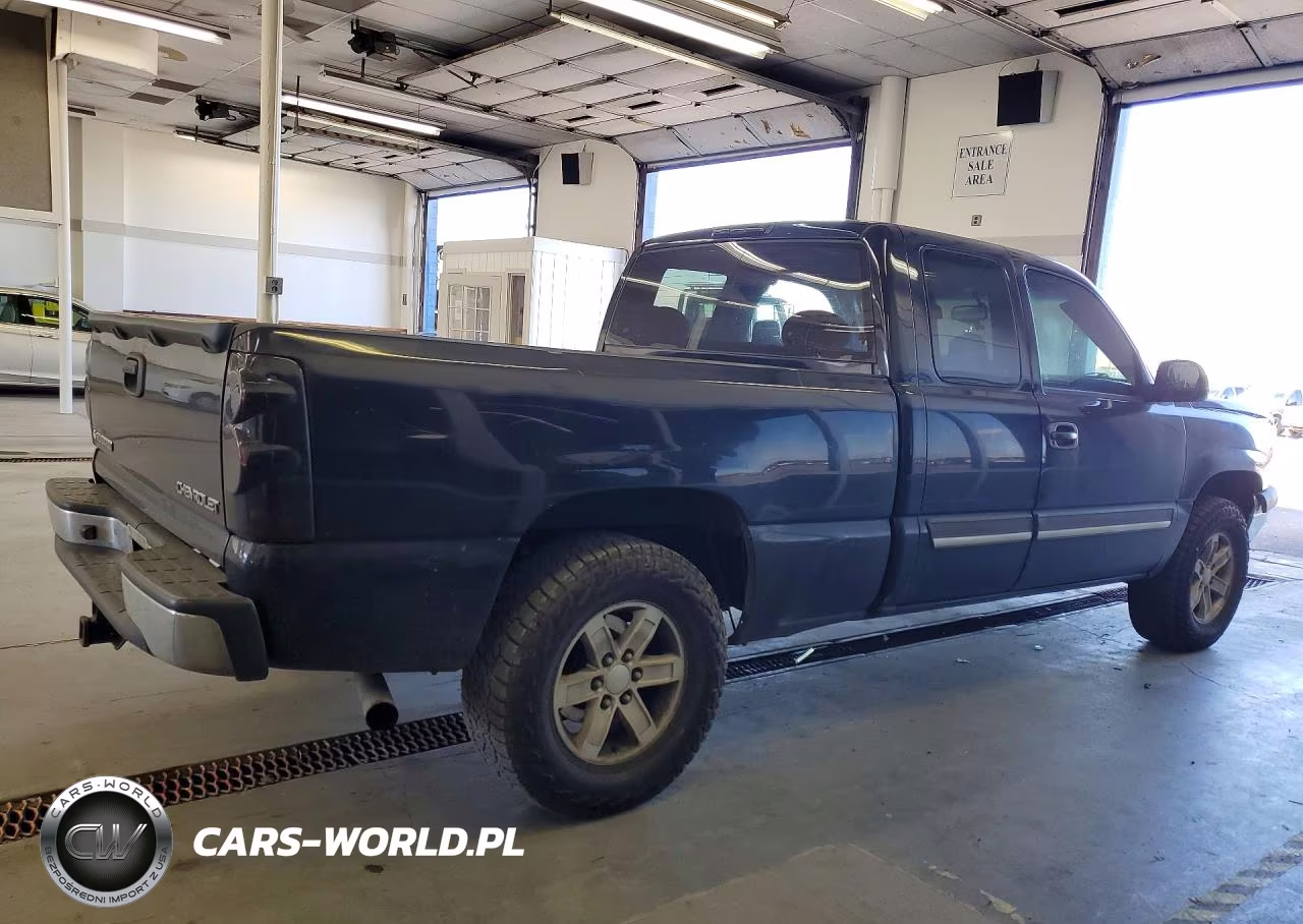 2003 Chevrolet Silverado K1500 VIN:1GCEK19T13E302908 - 3