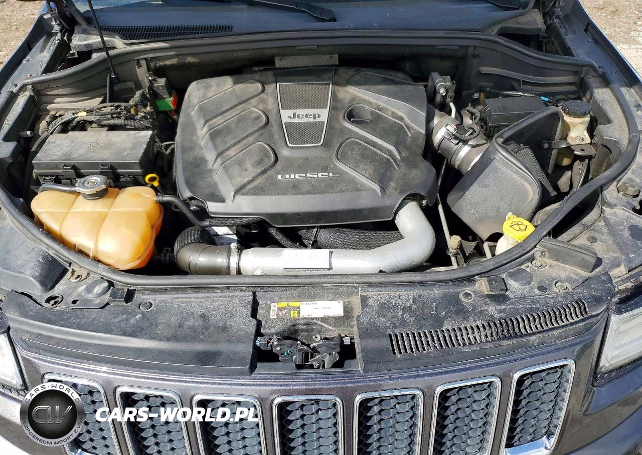 2015 Jeep Grand Cherokee Overland VIN:1C4RJFCM4FC791145 - 12