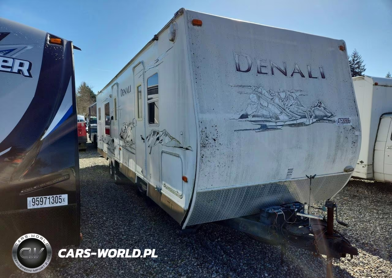 2005 Denali Camper