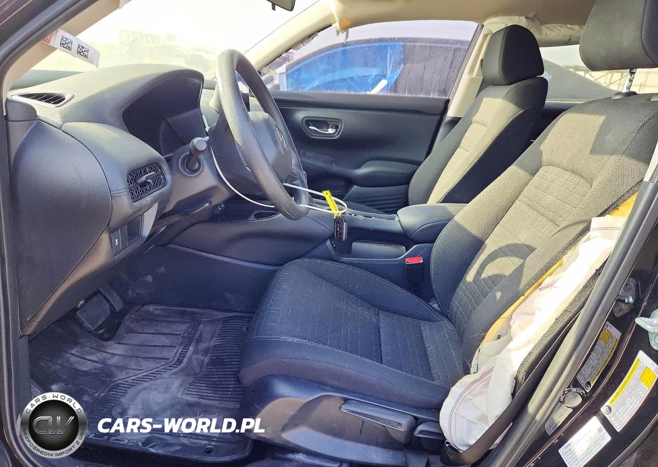 2026 Honda Hr-V Lx VIN:3CZRZ1H31TM705368 - 7