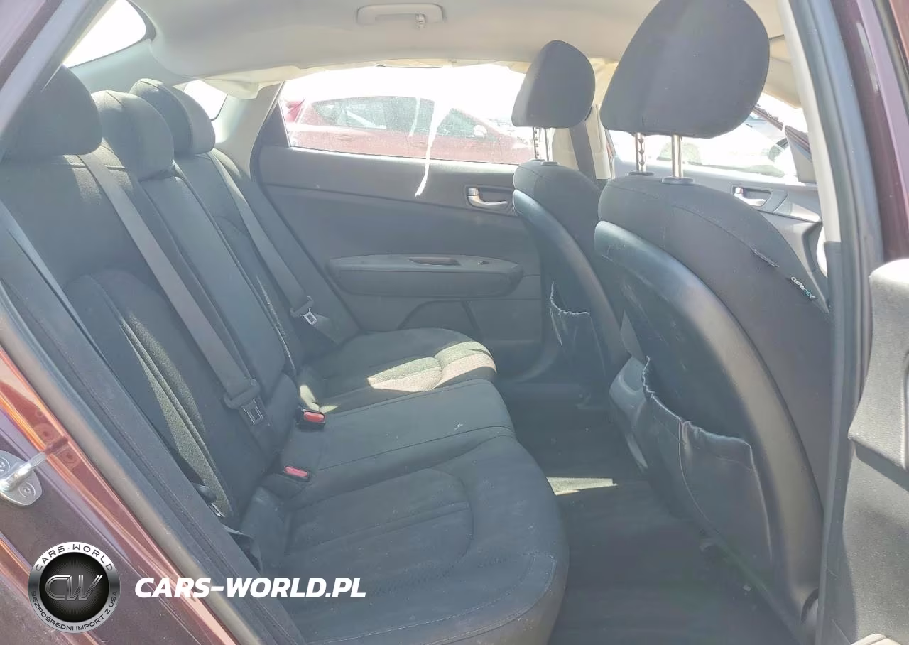 2018 Kia Optima Lx VIN:5XXGT4L36JG184427 - 10