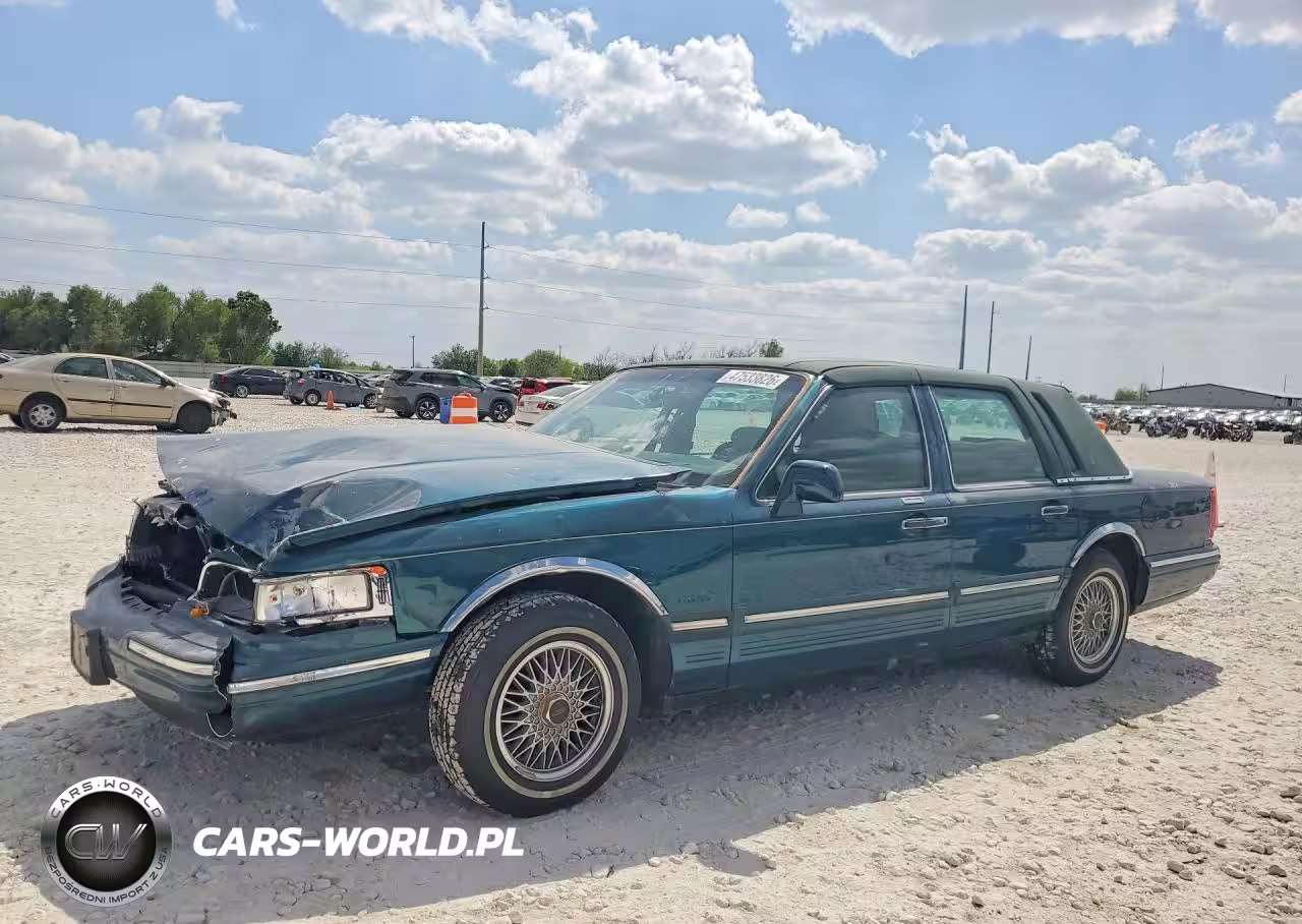 1997 Lincoln Town Car Signature