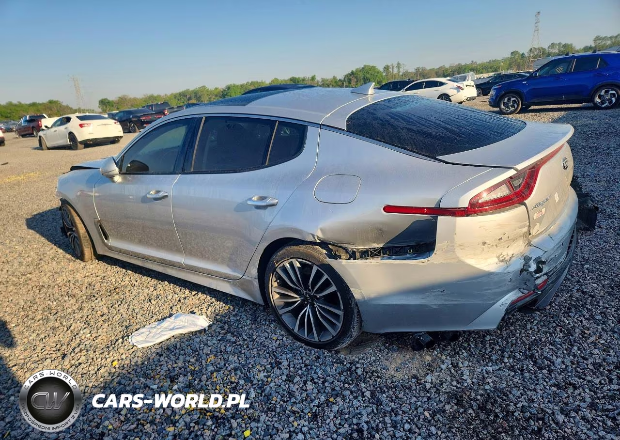 2018 Kia Stinger Premium VIN:KNAE25LA8J6015312 - 2