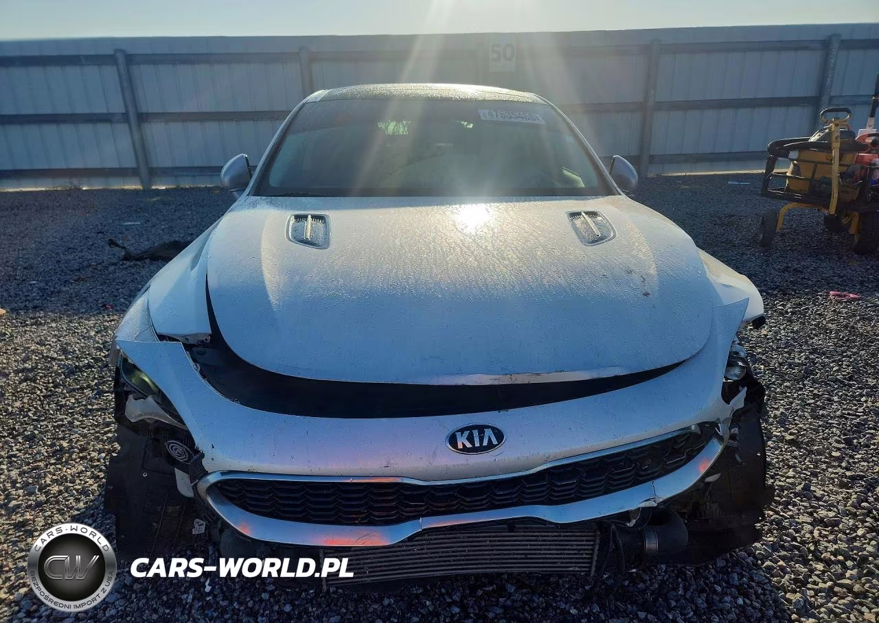 2018 Kia Stinger Premium VIN:KNAE25LA8J6015312 - 5