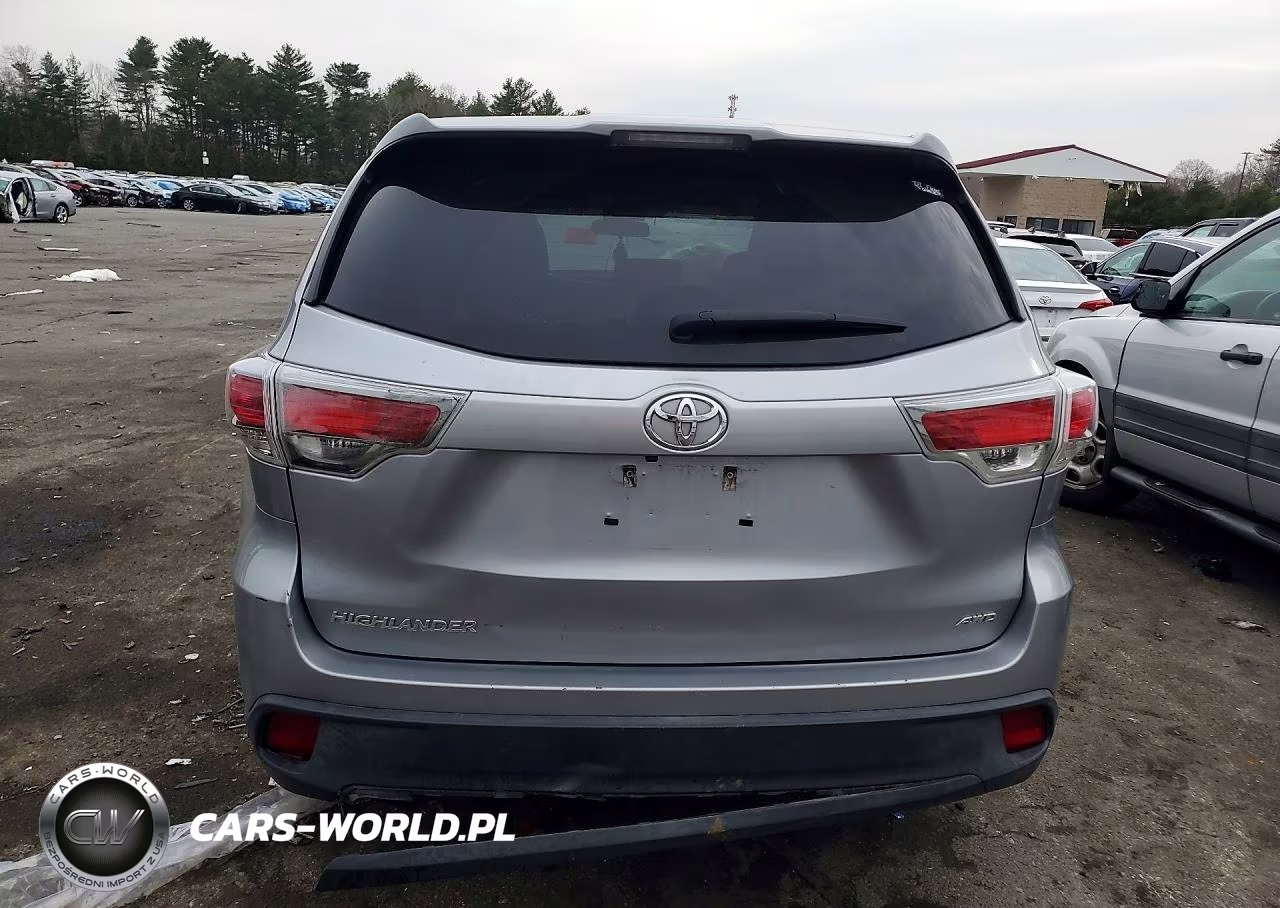 2016 Toyota Highlander Le VIN:5TDBKRFH2GS350886 - 6