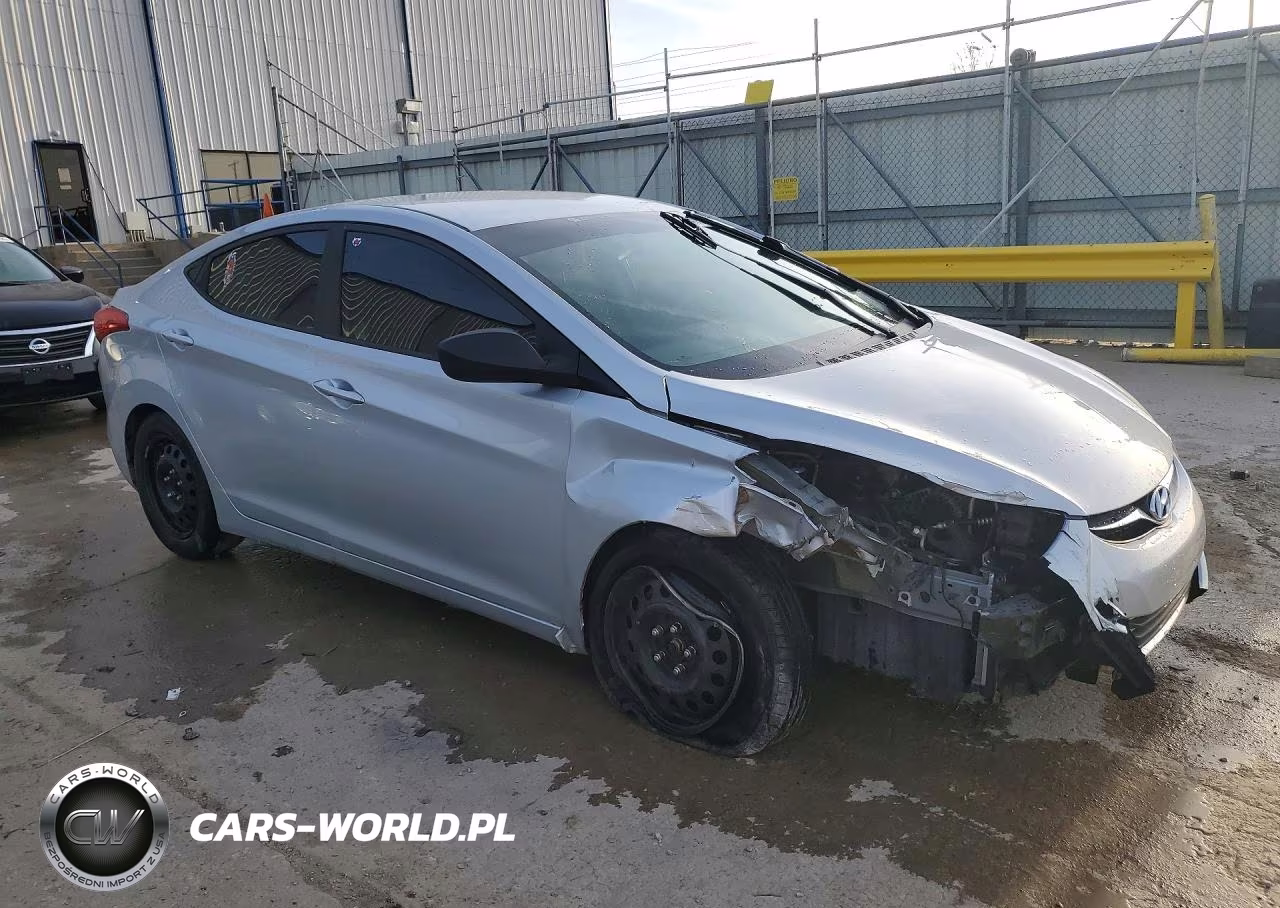 2011 Hyundai Elantra Gls VIN:5NPDH4AE7BH035376 - 4