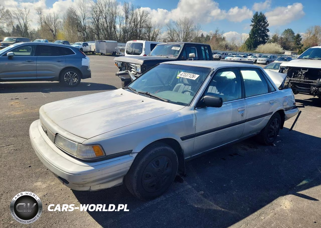 1991 Toyota Camry Deluxe