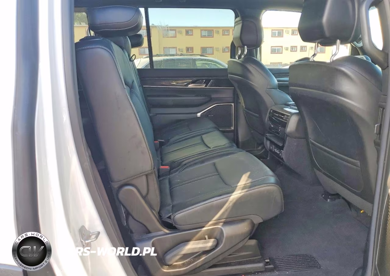 2022 Jeep Wagoneer Series Ii VIN:1C4SJVBT6NS166478 - 11