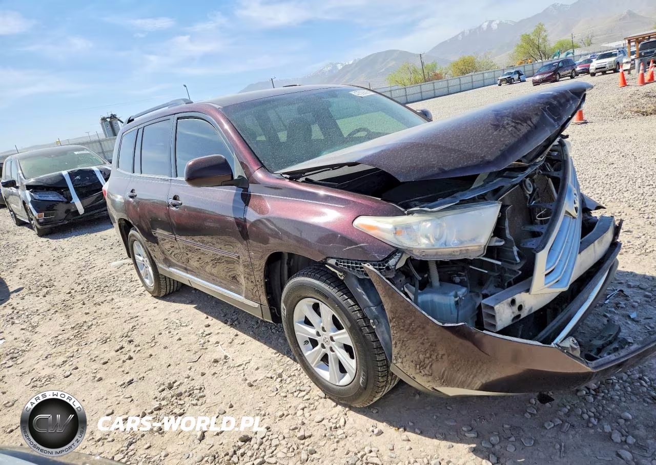 2013 Toyota Highlander VIN:5TDZK3EH1DS117803 - 4