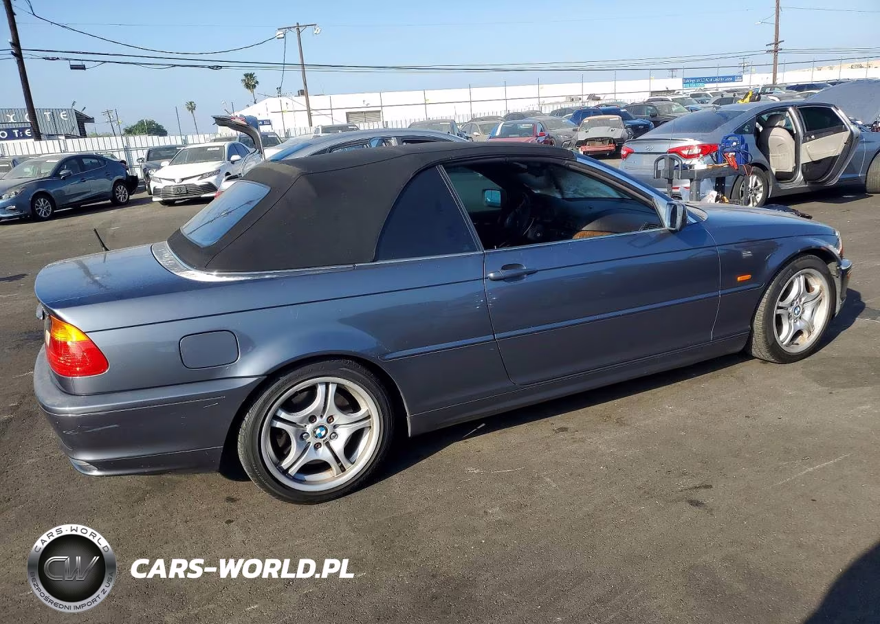 2001 BMW 330 Ci VIN:WBABS53411JU85756 - 3