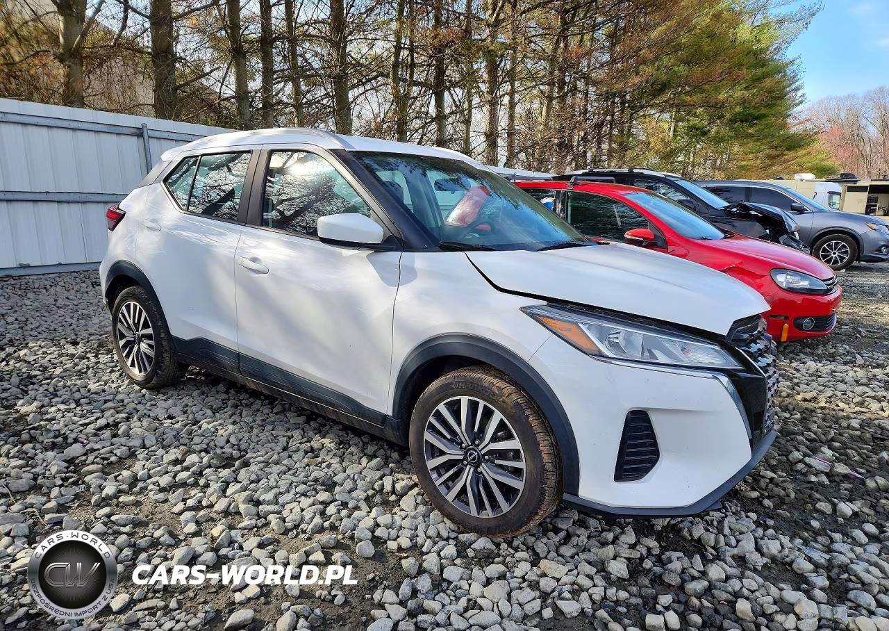 2022 Nissan Kicks Sv VIN:3N1CP5CV3NL523829 - 4