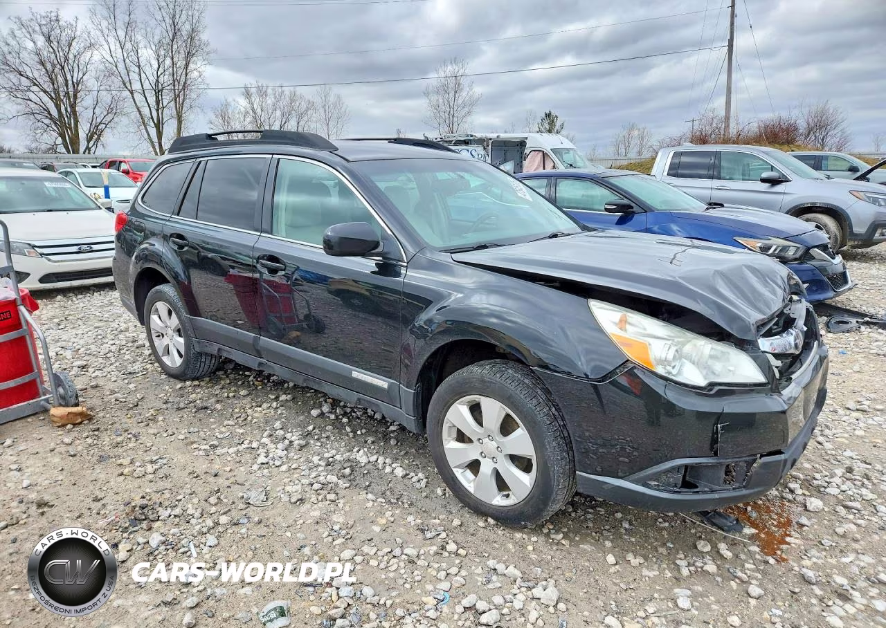 2012 Subaru Outback 2.5I Premium VIN:4S4BRCCC7C3240232 - 4
