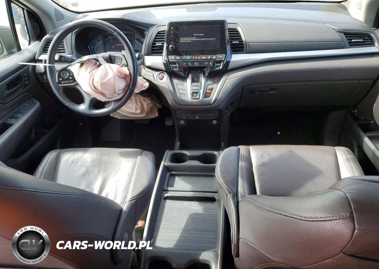 2018 Honda Odyssey Touring VIN:5FNRL6H85JB039374 - 8