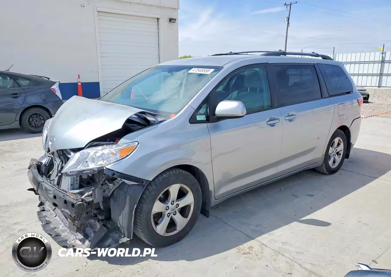 2016 Toyota Sienna Le 8-Passenger
