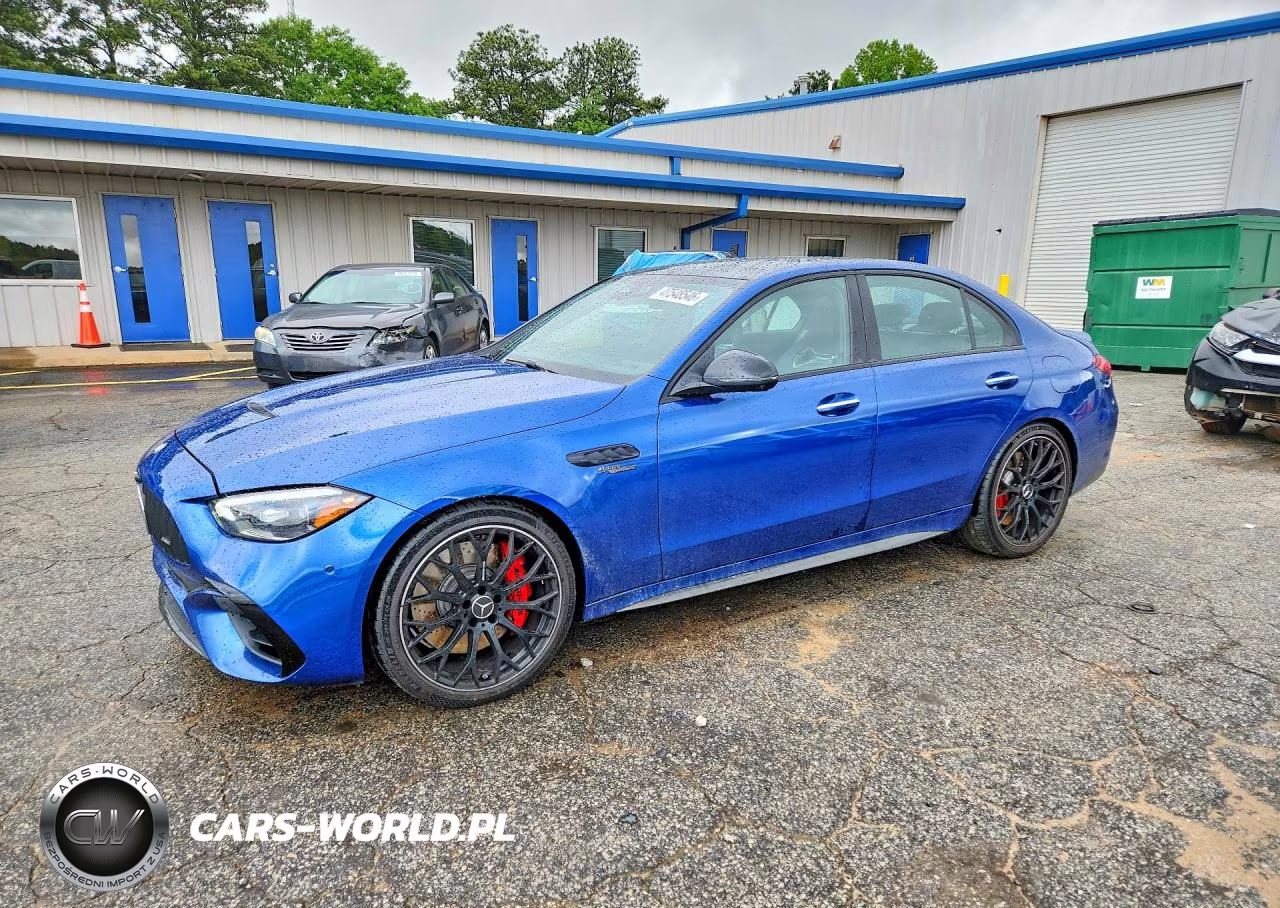 2026 Mercedes-Benz C 63 Amg S E Performance – zdjęcie 1 z 12