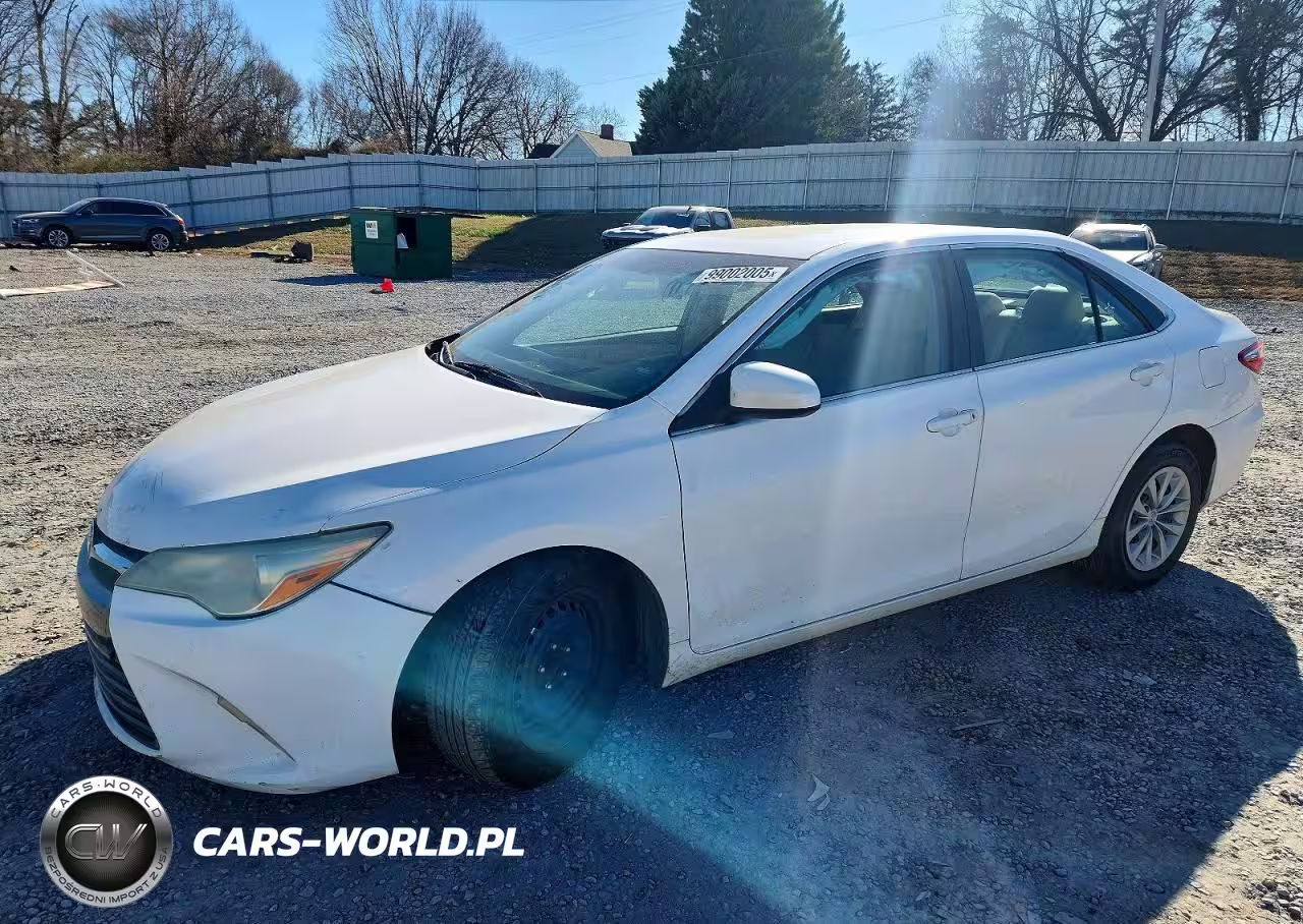 2015 Toyota Camry Le
