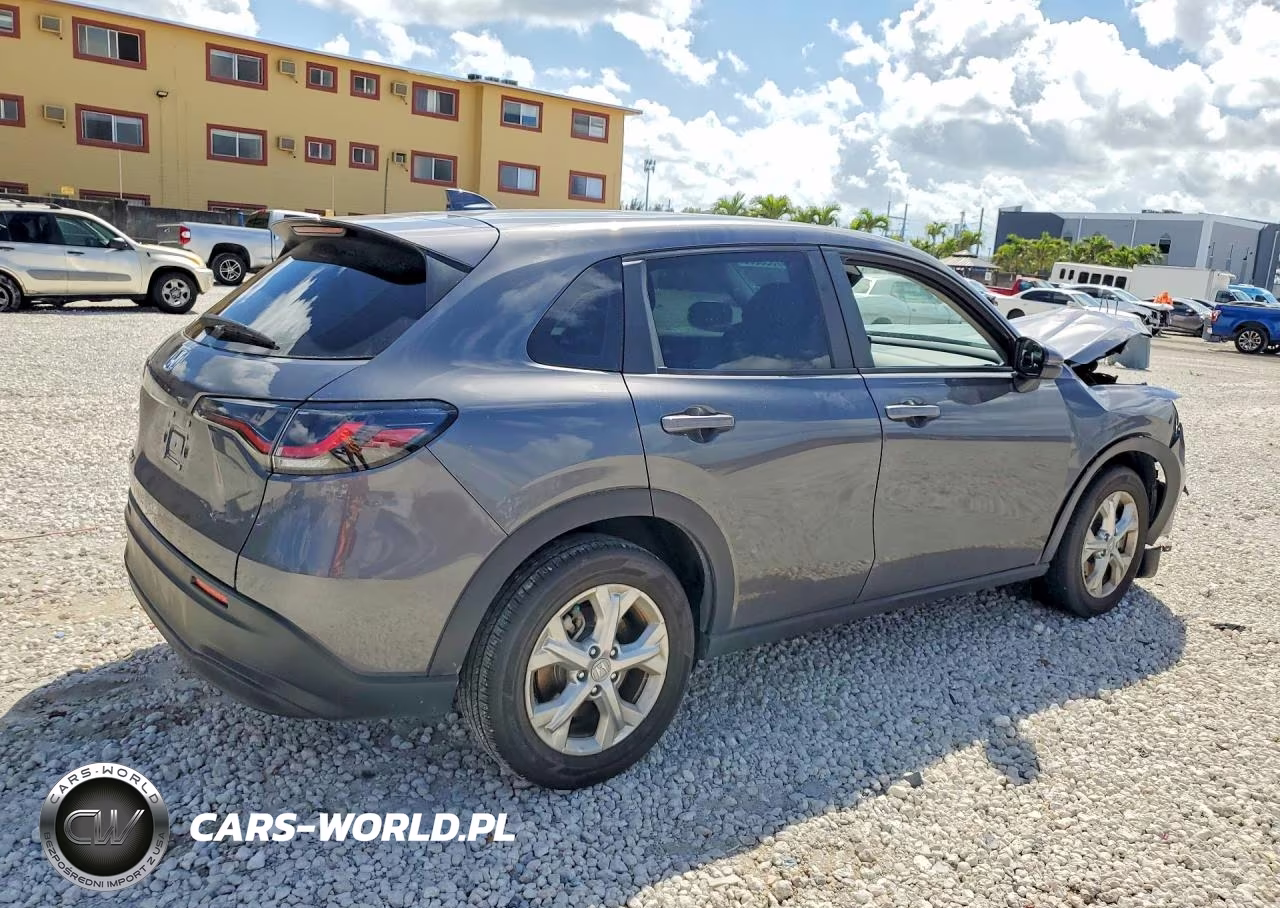 2025 Honda Hr-V Lx VIN:3CZRZ1H38SM741136 - 3