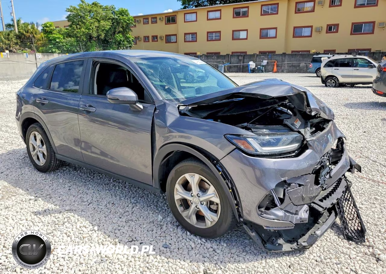 2025 Honda Hr-V Lx VIN:3CZRZ1H38SM741136 - 4
