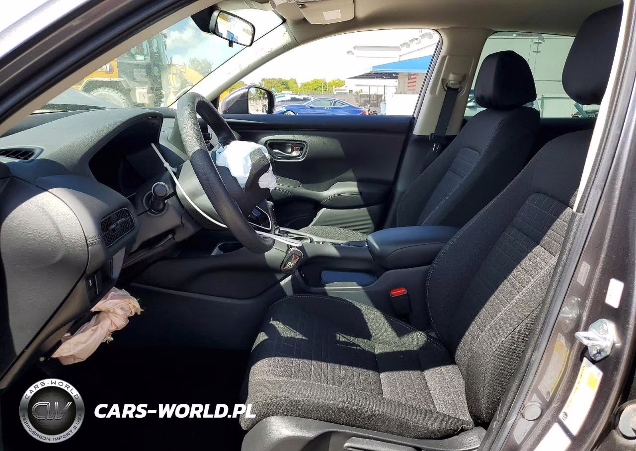 2025 Honda Hr-V Lx VIN:3CZRZ1H38SM741136 - 7